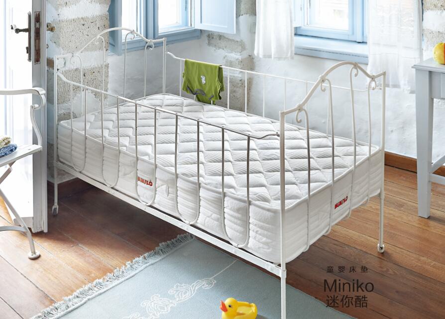 【迷你酷】DHT彈簧樱桃软件在线观看 牛奶麵料 海綿密度因年齡設計