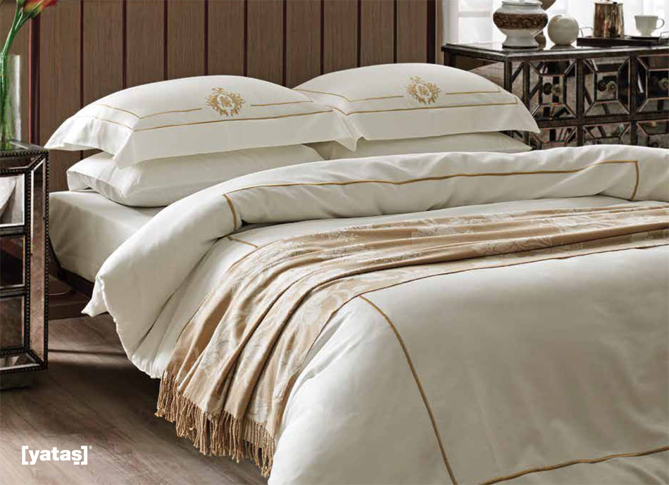 樱桃视频18岁禁止金色被套